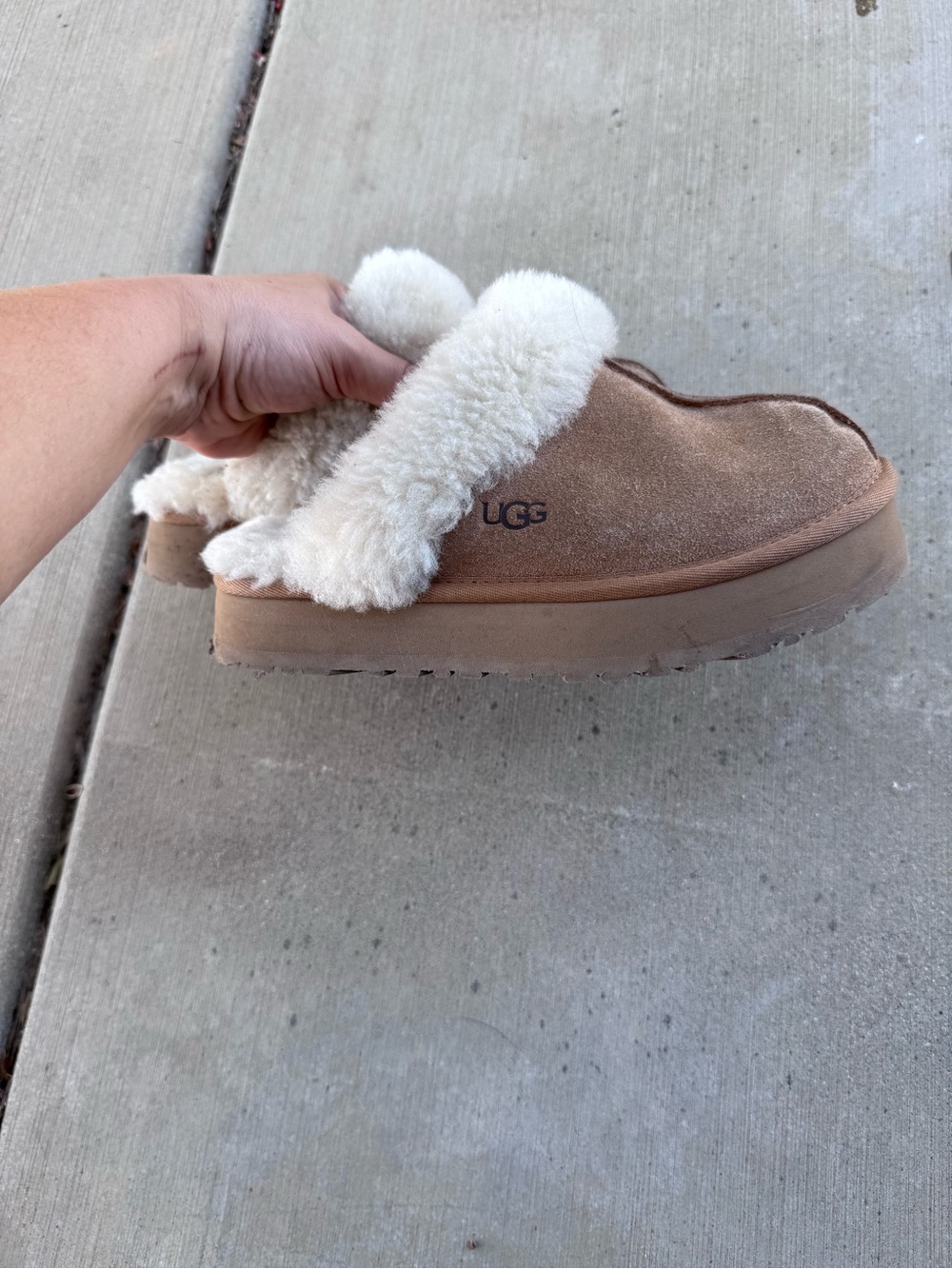 UGG Australia Women's Disquette Platform Suede Slippers Chestnut Sz Approx 6/6.5 - Picture 2 of 8